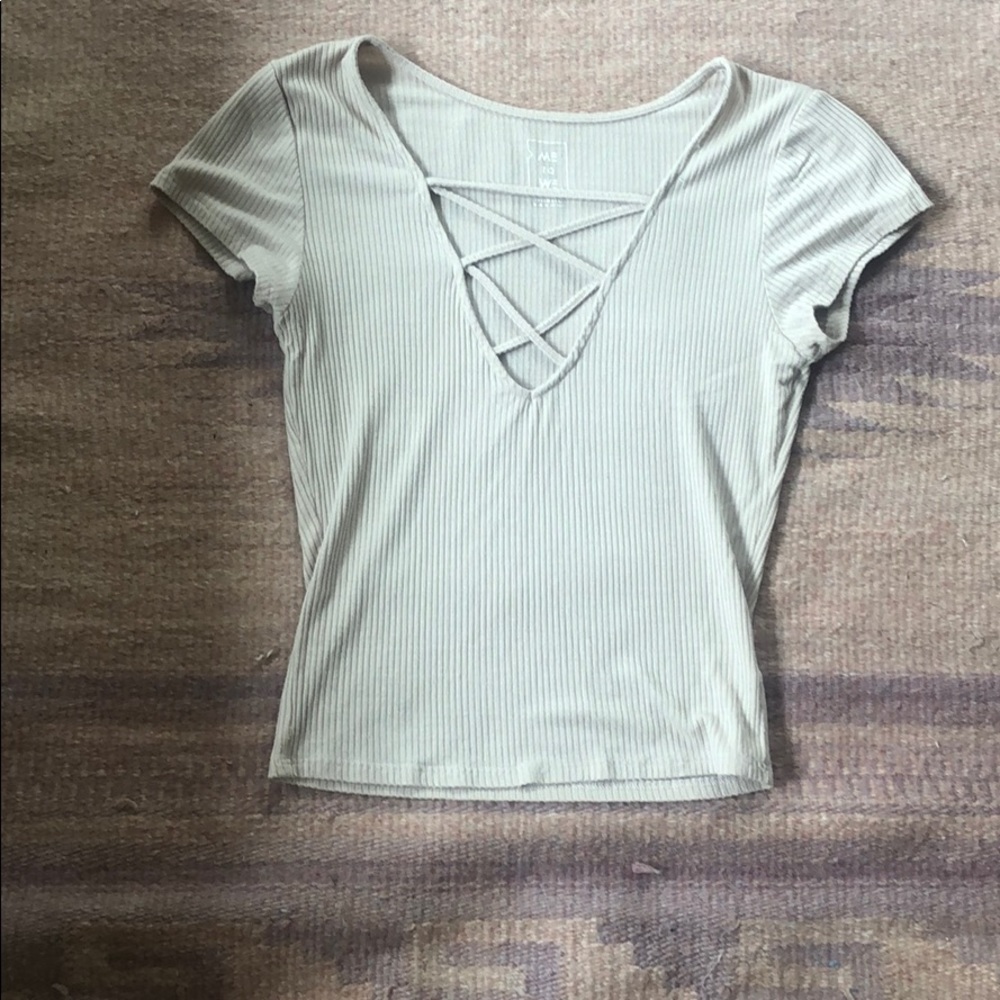 Short sleeve cris cross front top